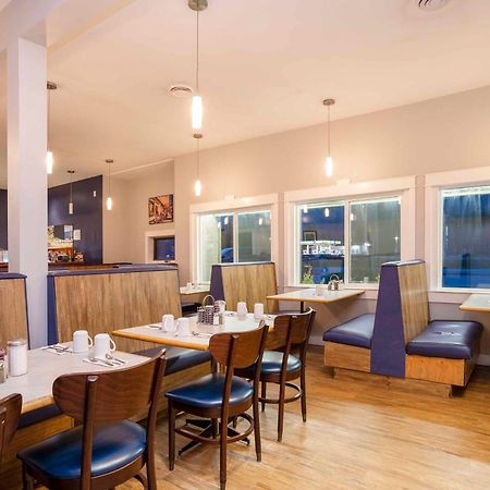 Sandman Inn Mcbride מראה חיצוני תמונה