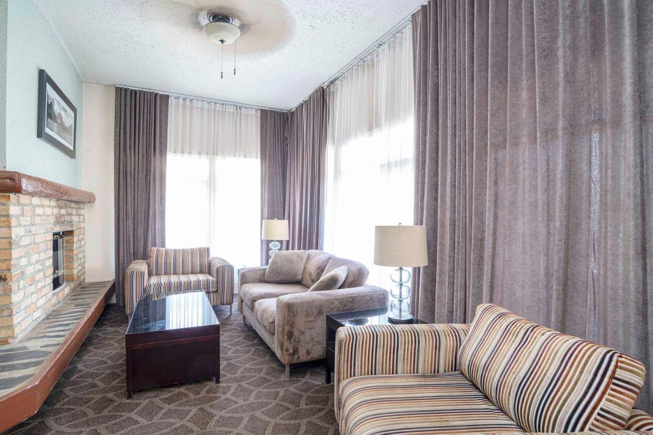 Sandman Inn Mcbride מראה חיצוני תמונה